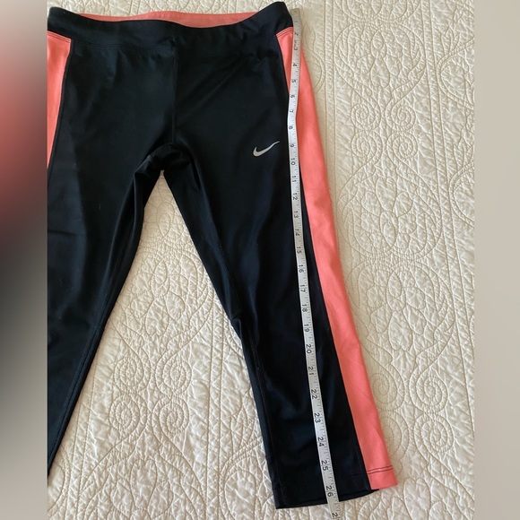 NIKE NWOT Dri-Fit active pants - Size Medium - Picture 9 of 10